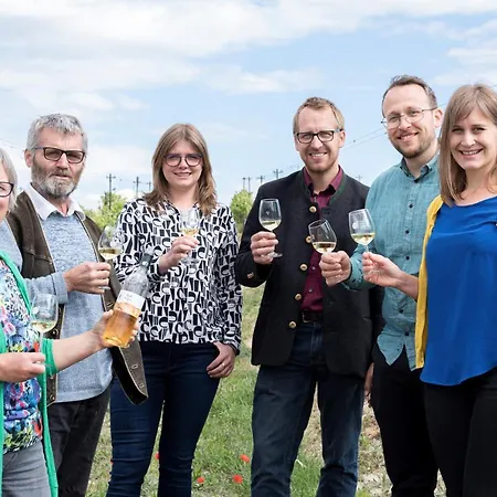 Weingut Zur Schlafmuetze 3* Herrnbaumgarten