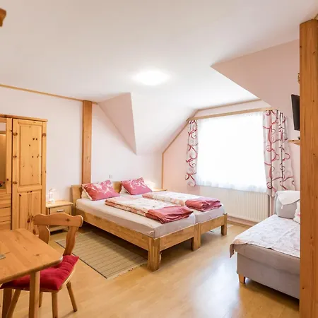 Weingut Zur Schlafmuetze ゲストハウス 3*